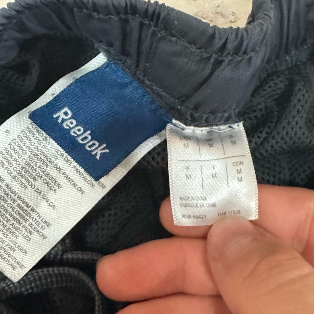Grey Reebok track pants - Picture 2 of 4